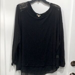 Eyeshadow Sparkle Shoulder Black Top